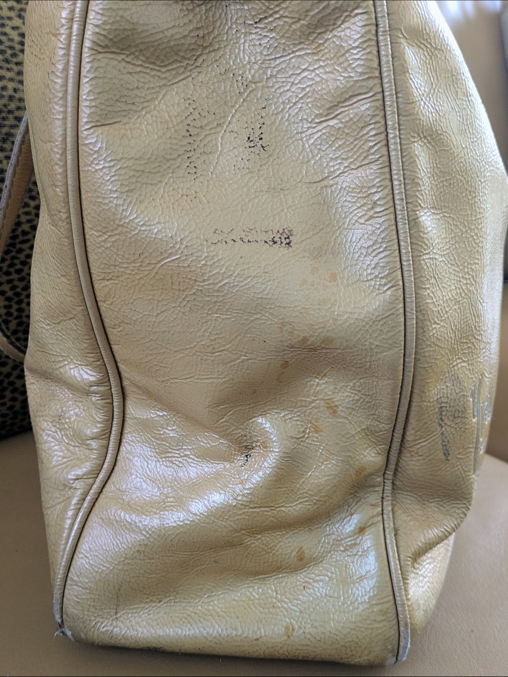 Yves Saint Laurent YSL Camel Beige Patent Leather Tote Bag Authentic - Picture 4 of 16